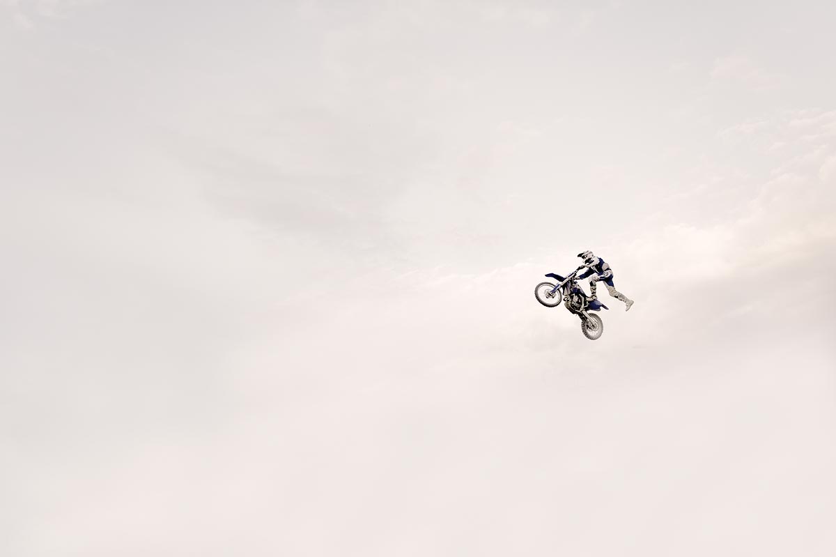Flying_01.jpg
